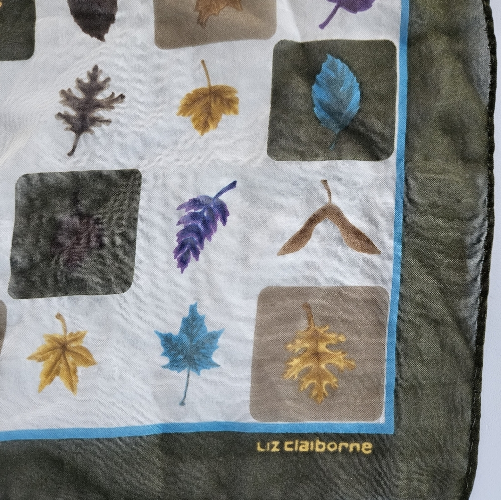 LIZ CLAIBORNE Autumn Leaves Scarf | SZ 20" Sq - Picture 5 of 10